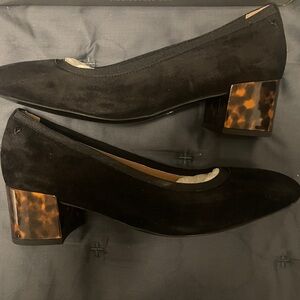 NIB Vionic Black Suede Heels with Tortoise Block Heel Size 10W